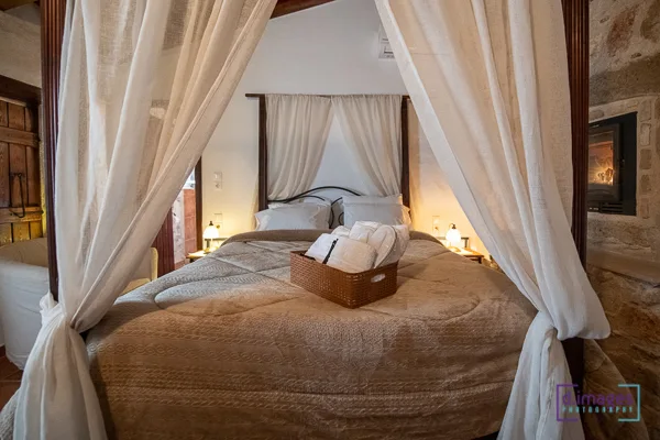 Φωτογράφιση Ξενοδοχείου Κελιά Παραδοσιακός Ξενώνας Μονεμβασιά Νο 0712