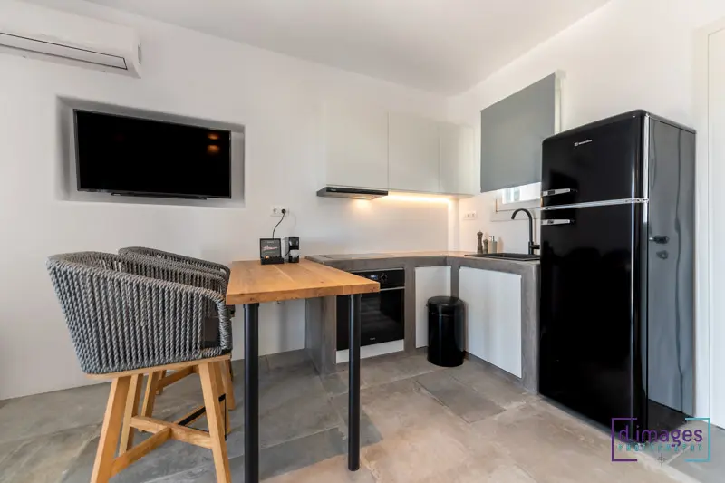 φωτογραφιση ξενοδοχειου Manesis Suites Μήλος Νο 6