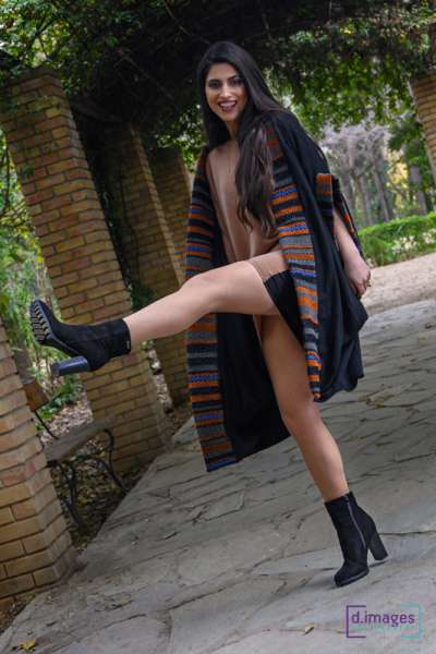 φωτογράφιση-μόδας-με-μοντέλο-γυναίκα-σε-κήπο-νο4