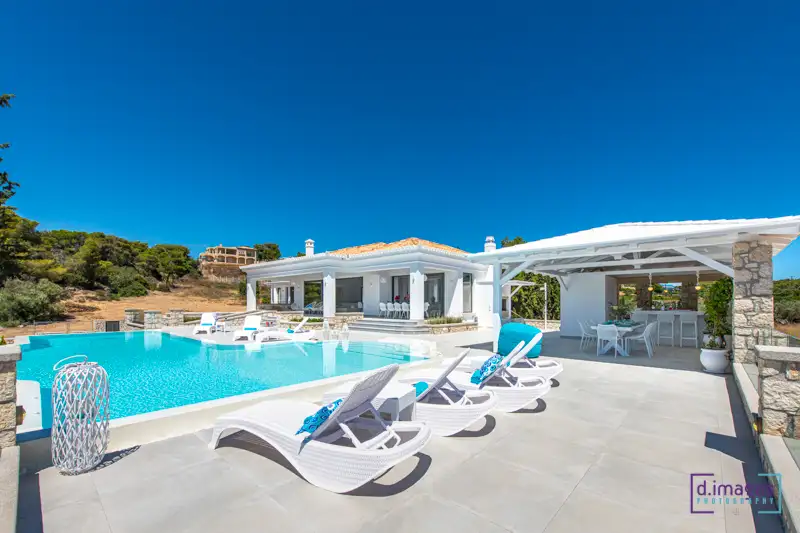 Φωτογράφιση Crown Jewel Villa