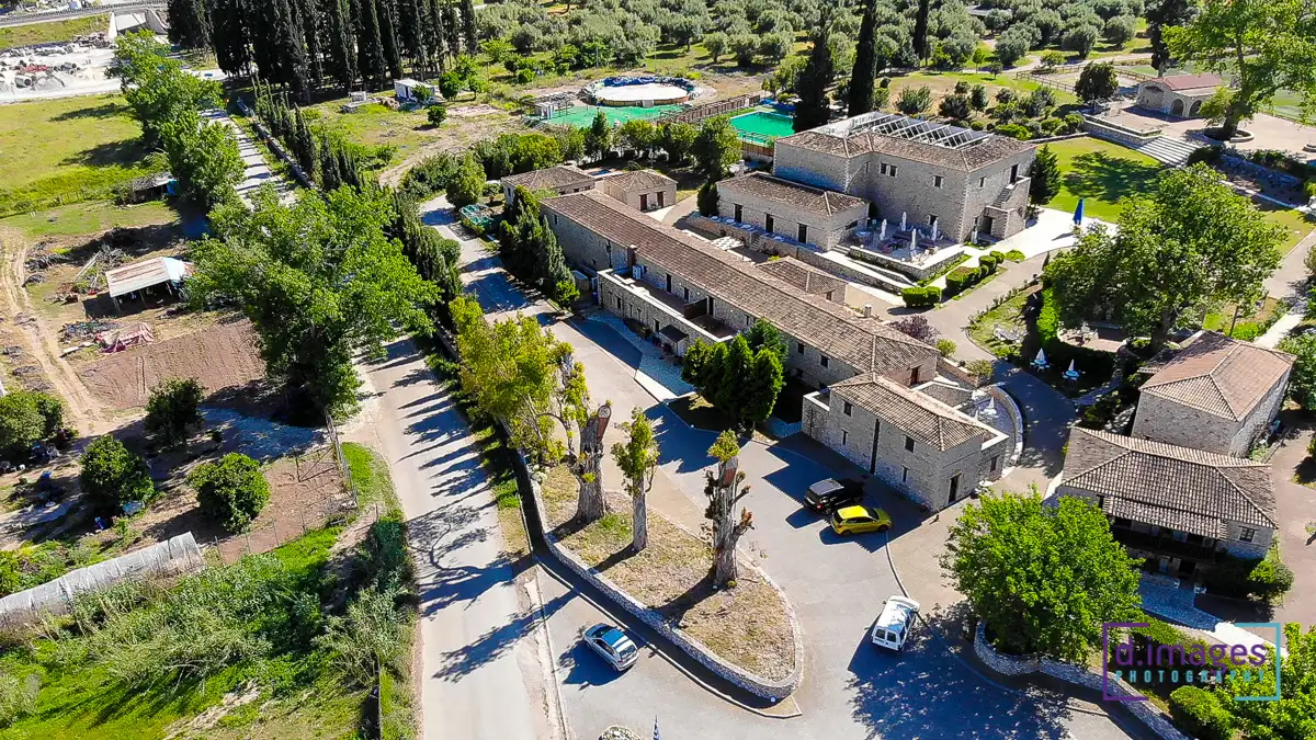 Αεροφωγραφία παραδοσιακού ξενοδοχείου Semantron Traditional Village,