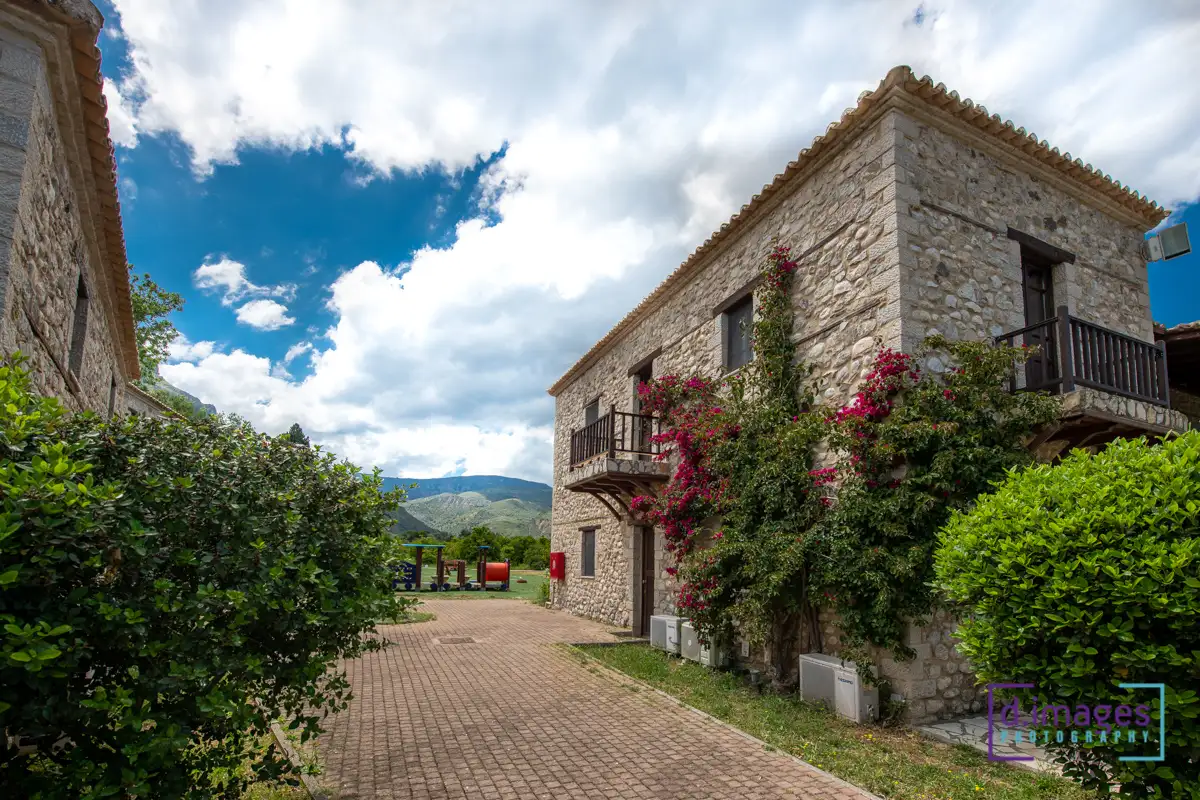 φωτογράφιση παραδοσιακού ξενοδοχείου Semantron Traditional Village,