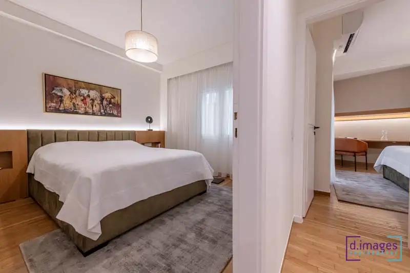 φωτογράφιση-διαμέρισμα-airbnb-κολωνάκι-κρεβατοκάμαρα-με-θέα-το-master-bedroom