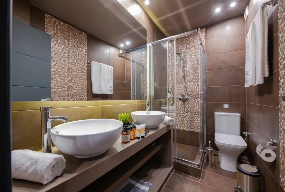 Φωτογράφιση μπάνιου διαμερίσματος Airbnb, πολυτελές