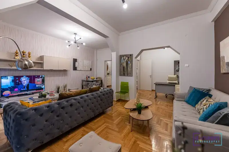 φωτογράφιση διαμέρισμα airbnb στο Κολωνάκι, Αλωπεκής νο 26